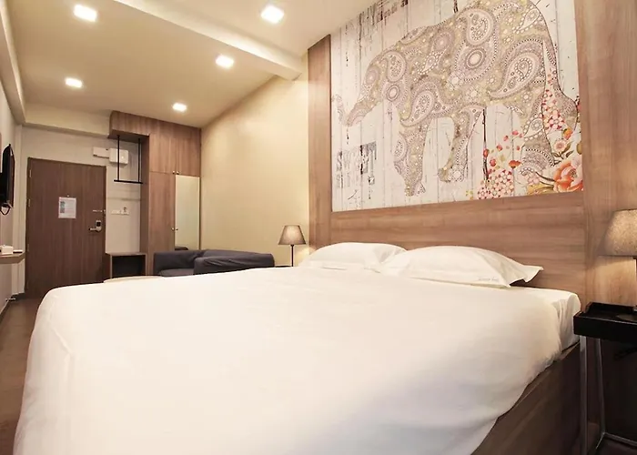 Hotel R 17 Living 3*