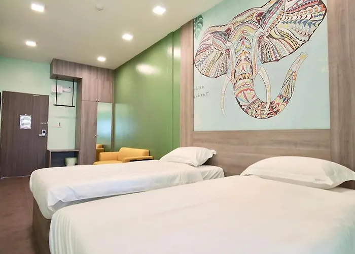 R 17 Living Hotel